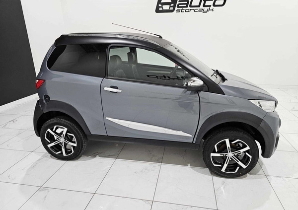 Aixam Crossover cena 32700 przebieg: 58580, rok produkcji 2021 z Radzionków małe 106